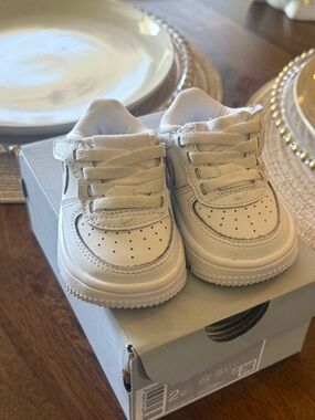 Toddler White Leather Sneaker - Classic Everyday Shoe